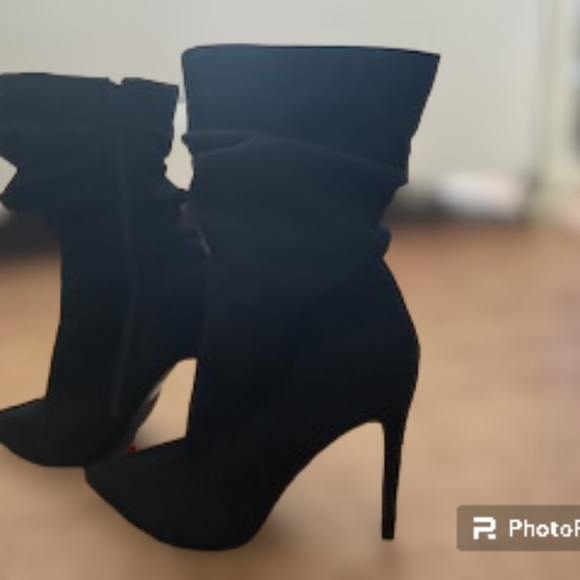 Slochy black stiletto boot "4" inch heel pointy toe - Picture 2 of 2